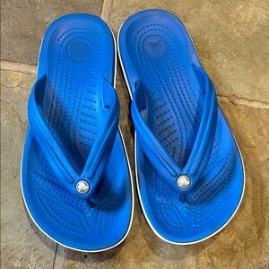 Croc Flip Flops, M4, W6